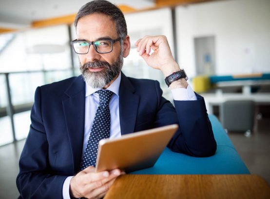 shot-of-thinking-financial-advisor-businessman-wor-AFYRT9E.jpg shot-of-thinking-financial-advisor-businessman-wor-AFYRT9E.jpg